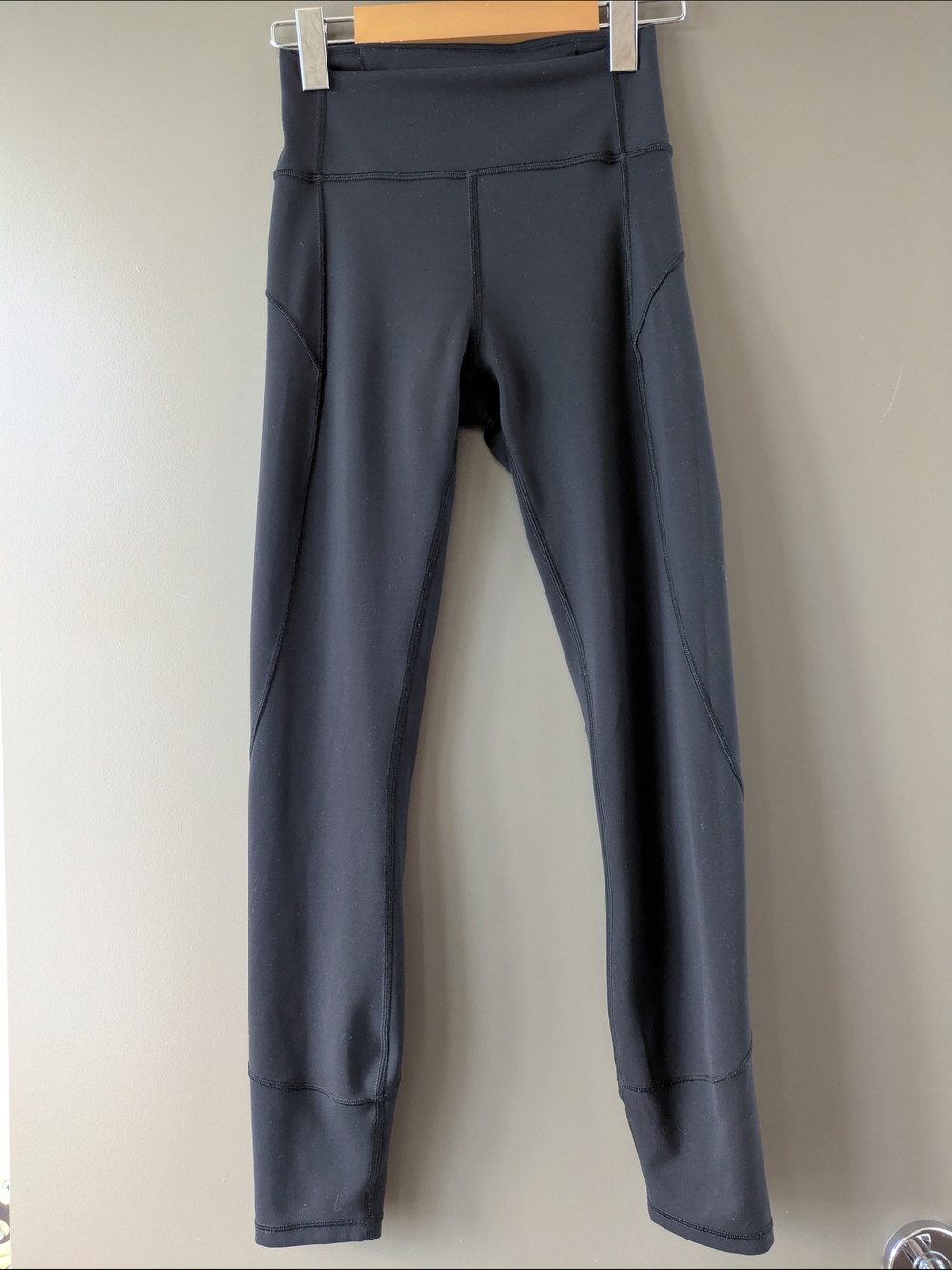 Lululemon In Movement 7/8 Tight 25" Black Everlux Leggings - Size 4